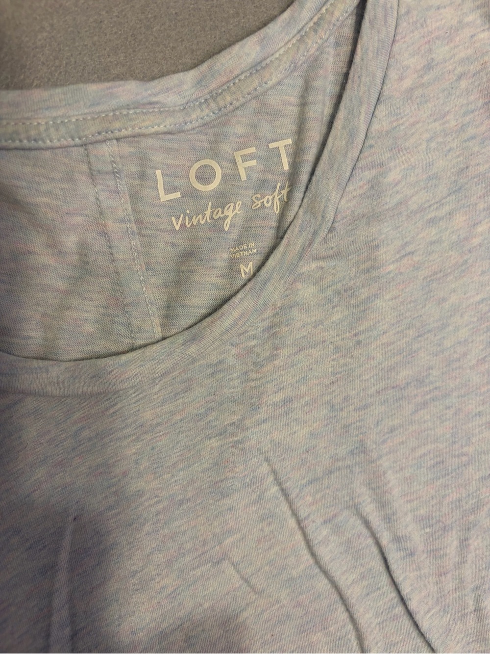 LOFT Women's Light Heather Gray Scoop Neck Short Sleeve Tee - Picture 2 of 3